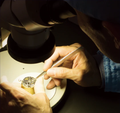 Fixing Watch